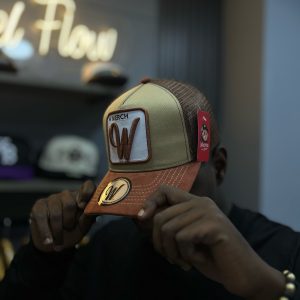 GORRA W-MERCH