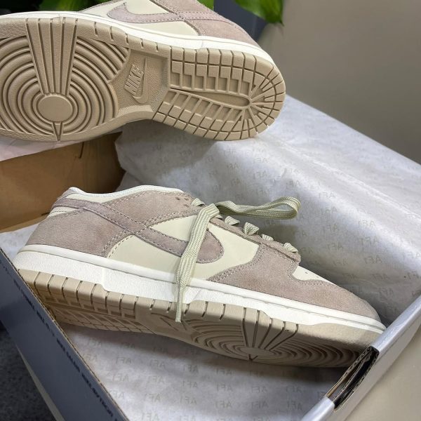 NIKE DUNK LOW SE