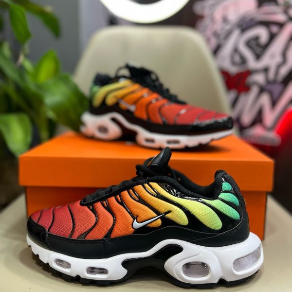 NIKE TN DE COLORES