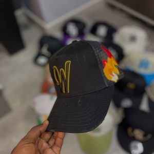 GORRA W-MERCH