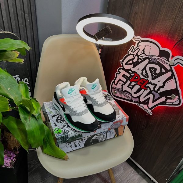 NIKE AIR MAX CORRELATE - Imagen 4