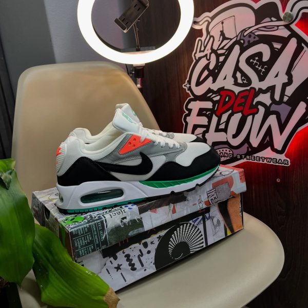 NIKE AIR MAX CORRELATE - Imagen 3