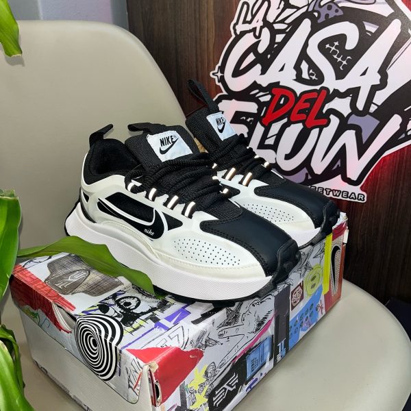 NIKE BAILLELI