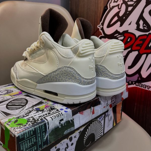 JORDAN RETRO 3 TRAVIS SUELA BLANCA - Imagen 4