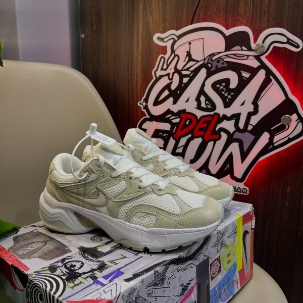 NIKE AL8