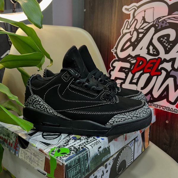 JORDAN RETRO 3 BLACK CAT