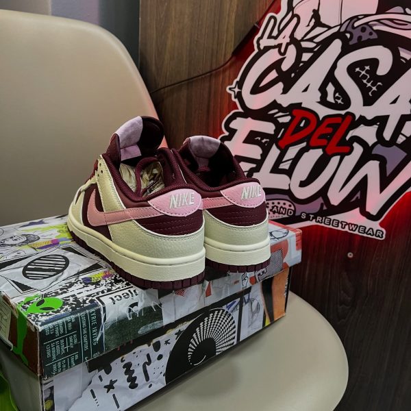 NIKE DUNK LOW RETRO PRM - Imagen 2