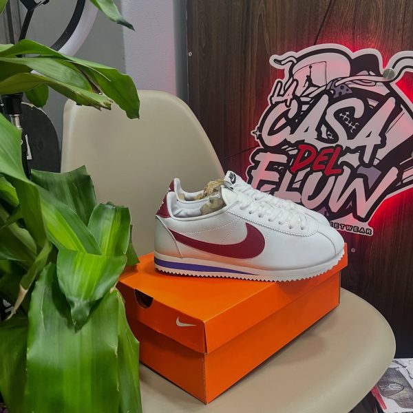 NIKE CORTEZ