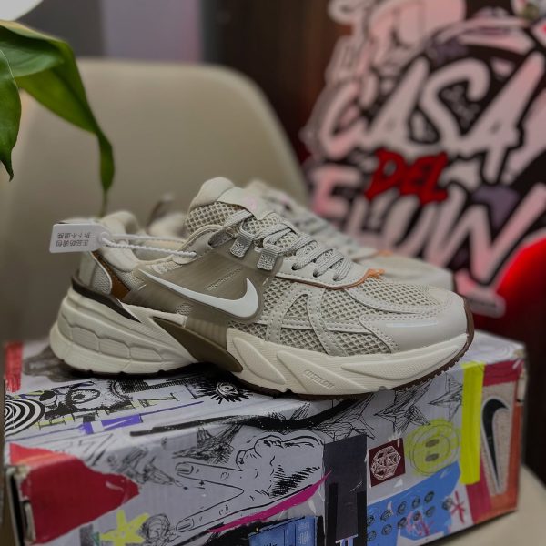 NIKE V2K - Imagen 2