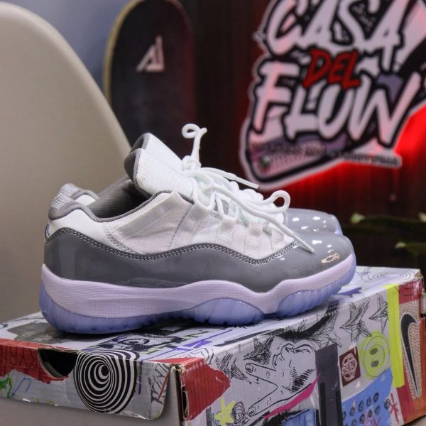 AIR JORDAN RETRO 11 BAJITAS