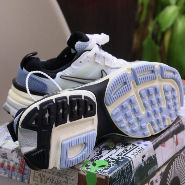 NIKE V2K - Imagen 2
