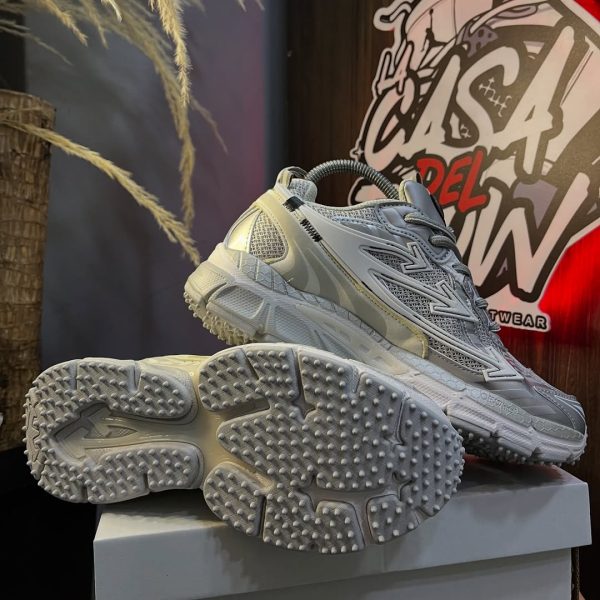OFF WHITE BE RIGHT BLACK - Imagen 3