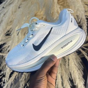 NIKE ZOOM RUNNING
